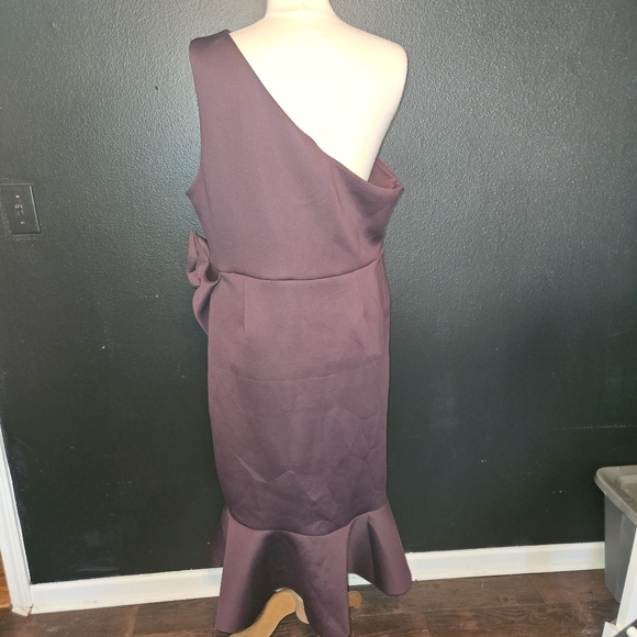 ASOS Design One Shoulder Tucked Peplum Pencil Midi Dress - Picture 3 of 5